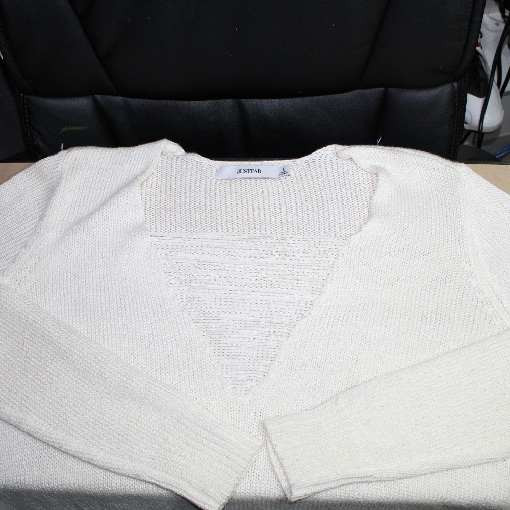 womens v neck sweater